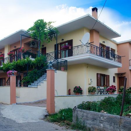 Nefeli Apartment Levídhion Екстериор снимка